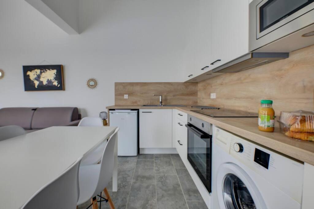 Les Forges Fond Apartment Avoine Bagian luar foto