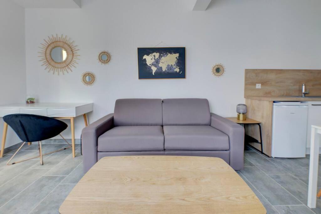 Les Forges Fond Apartment Avoine Bagian luar foto